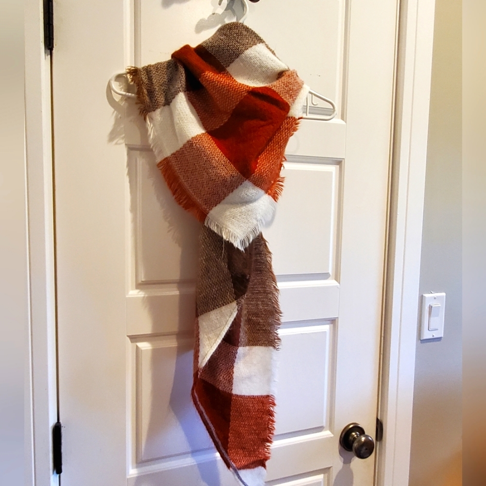 ❤️‍🔥4 for $20! Wrap Around Scarf